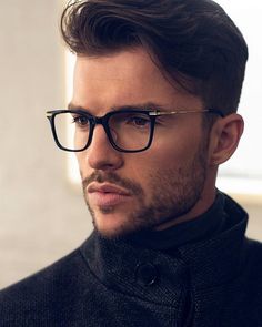 Specs For Men, Neo Matrix, Men's Glasses Frames, Mens Eye Glasses, Face Angles, Winter Typ