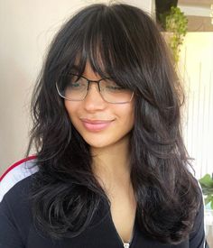 Layered Curtain Bangs Bangs And Glasses, Front Bangs, Butterfly Haircut, Layered Haircuts With Bangs, Long Face Shapes, Layered Hair With Bangs, Bangs For Round Face, Bob Hairstyles With Bangs