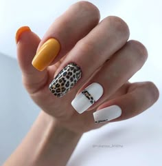 Uñas Animal Print, Polka Dot Nails, Leopard Nails, Dots Nails, Print Nails, Animal Print Nails, Diy Nail Designs