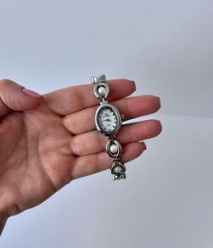 Swipe for a surprise….more dainty and unique vintage watch styles have just dropped!🌻💛 • • • Find them on our website in bio💕 • • • • Dream Items, Jordan Taylor, Cute Watches, Creative Accessories, Inspo Board, Watches Unique, Dream Jewelry, Pretty Jewellery, Vintage Watches