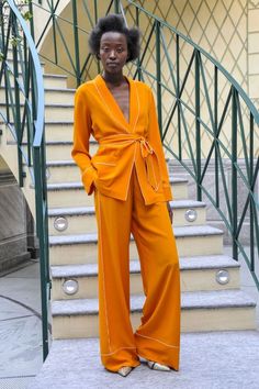 Hilary Banks, Orange Outfits, Orange Crush, Orange Is The New Black, Black Women Fashion, Vibrant Colours, Spring 2017, 90s Fashion, Suits For Women