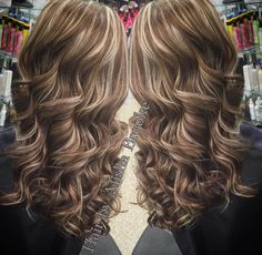 Medium Brown Hair With Highlights And Lowlights, Hair Dye Videos, Hair Goal, Mixed Curly Hair, Blonde Curly Hair, Warm Blonde, Brown Hair With Blonde Highlights