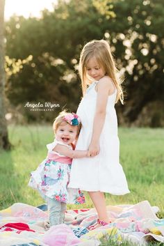 Photo Shoot Theme Ideas, Hair Styles Birthday, Portrait Outfit Ideas, First Birthday Pictures