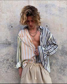 Surfer Guys, Chunky Accessories, Riverdale Cole Sprouse, Denim Shirt Men, Boys Long Hairstyles, 90s Outfit, The New Wave, Fashion Catalogue, Hottest Fashion Trends