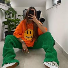 Colorful Streetwear, Streetwear Fashion Women, Tomboy Fashion, 가을 패션, Colourful Outfits, Looks Style