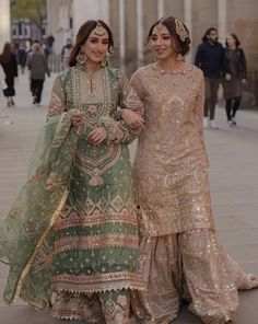 Fancy Dresses Long, Trendy Dress Outfits, Pakistani Bridal Dresses