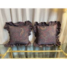 Pair of vintage Ralph Lauren, 1980s Paisley pattern decorative pillows with ruffles. Ralph Lauren 1980s, Ruffle Pillow, Vintage Ralph Lauren, Ralph Lauren Home, Paisley Pattern, Ruffles, Paisley, Decorative Pillows, Ralph Lauren