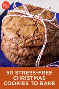 50 Stress-Free Christmas Cookies to Bake Bake Christmas Cookies, Cookies To Bake, Easy Christmas Cookies, Christmas Cookie Exchange, Christmas Cookies Easy, Best Christmas Cookies, Köstliche Desserts, Christmas Cooking, Savoury Cake