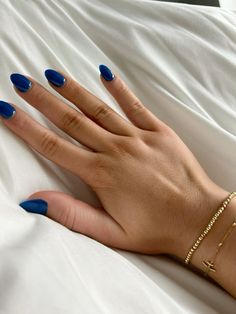 Almond Shape Nail Inspo 2024, Navy Blue Almond Shaped Nails, Cute Blue Hoco Nails, Short Almond Nails Navy Blue, Simple Nail Almond, Almond Acrylic Nails Winter, Nails Almond Shape Christmas, Navy Blue Design Nails, Navy Nails Almond