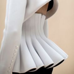 Sculptural Fashion, Azzedine Alaia, Casual Styles, Design Textile, Sewing Techniques, Sewing Inspiration