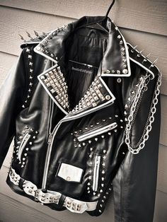 Punk Leather Jacket, Punk Jacket, Egypt Fashion, Custom Leather Jackets, Battle Jacket, Painted Jacket, Outfits Hombre, Diy Clothes Design