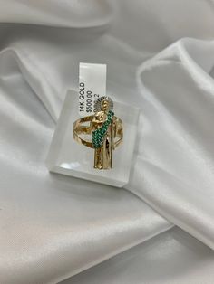 -14K San Judas Ring  -100% Gold  -Size 7 -Cubic zirconia  -Yellow and white gold. -Item sold by piece. Weight undetermined. Gold Emerald Ring With Diamond Accents In 14k Gold, Gold Emerald Ring With Diamond And Hallmarked, San Judas Ring, Quince Gifts, Everyday Workouts, Custom Gold Jewelry, Sparkly Jewelry, Jewelry Accessories Ideas, Jewelry Fashion Trends