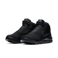 Mens Swag, Cool Nike Shoes, Black Sneakers Outfit, Sneakers Outfit Men, Gents Shoes, Futuristic Shoes, Shoes Slides, Black Nike Shoes, All Black Shoes