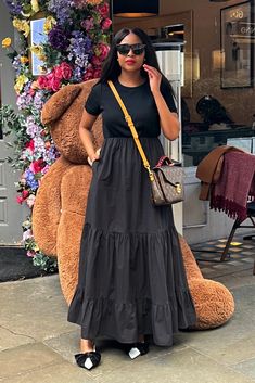 Black Cotton Maxi Dress Cut from our quality lightweight cotton material. This short-sleeve Black Maxi will blow your mind. Experience SETSOFRAN London lifestyle & quality. Maxi Dress Outfit, Cotton Maxi Dress, Dresses Xxl, Poplin Dress, Cotton Maxi, Maxi Dress Cotton, Ribbed Top, Black Maxi, Celebrity Look