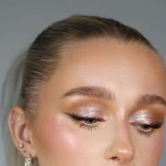 Natural Dramatic Eye Makeup, Makeup For Sequin Outfit, Soft Glam Shimmer Eye Makeup, Simple Shimmery Makeup, Neutral Eye Makeup Looks, Makeup To Go With Navy Dress, Eye Makeup Pink And Gold, Eye Makeup For, Taylor Swift Concert Eye Makeup