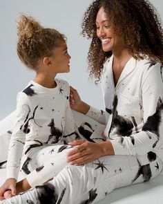 Family photos are so much fun with matching family pajamas. Our kids' pajama set includes a long-sleeve crewneck top and matching pants with an elastic waistband and ribbed cuffs.DetailsCrewneck.Long sleeves.Snug fit for safety; size up for looser fit.Available in 2T-12.57% cotton, 38% modal, 5% spandex. Machine wash. Imported. Soma Intimates, Matching Family Pajamas, The Vanishing, Kids Set, Matching Pants, Family Pajamas, Bra Shop, Kids Pajamas, Sleepwear Pajamas