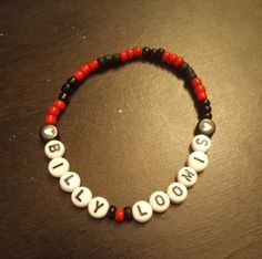 BILLY LOOMIS | Scream | Ghostface Beaded Bracelet Clay Bead Bracelet Ideas Scream, Scream Bracelet Ideas, Beaded Scream Bracelet, Ghostface Bracelet, Scream Clothes, Scream Bracelet, Slipknot Beaded Bracelet, Horror Bracelet Ideas