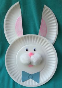 a paper plate with a bunny's head on it