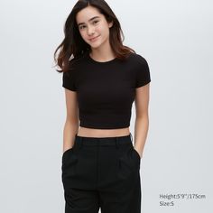 Basic Crop Tops, Uniqlo Tops, Black Crop Top, Plain Tees, Women Outfit, Tops Online, Cropped T Shirt, Women's T Shirts, Online Tops