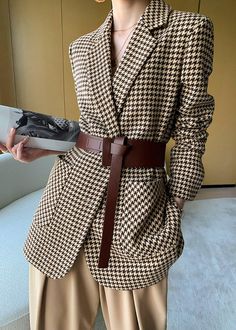 Women Grid Woolen Coat Blazer With Belt, Mode Mantel, Autumn Coat, Look Adidas, Estilo Indie, Houndstooth Coat, Skandinavian Fashion, Garment Pattern, Plaid Outfits