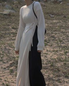 Black Long Dresses, Dresses Y2k, Round Neck Design, Y2k Sweater, Hijabi Fashion, Modest Fashion Outfits, 가을 패션, Looks Style