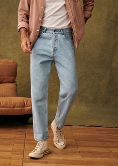 Jean Outfits Men, Mens Outfits Casual, Casual Style Men, Blue Jeans Outfit Men, Minimalist Fashion Men, Blue Jean Outfits, Men Stylish Dress, Guys Clothing Styles, Outfit Jeans