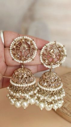 Top Jewelry Trends, Indian Jhumka, Aesthetic Jewellery, Fancy Stuff, Saree Jewellery, Fancy Earrings, Earring Trends, Pretty Jewelry