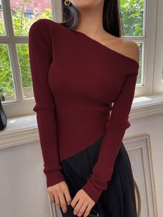 1pc Women Red Solid Color Bodycon Long Sleeve Off Shoulder Asymmetric Christmas Sweater ,Holiday,Long Sleeve Tops Red Casual  Long Sleeve Knitwear Plain Pullovers Medium Stretch Fall/Winter Women Clothing, size features are:Bust: ,Length: ,Sleeve Length: