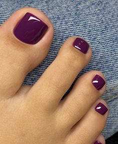 Explore the Top 36 Fall Toe Nail Colors of 2024 – Trendy Pedicure Inspirations 2024 Fall Toe Nail Colors, September Toenails Color, September Mani Pedi, Fall Wedding Pedicure, Nice Pedicure Colors, Short Toenails Pedicures, Pedicure Ideas For Fall 2024, Fall Inspired Toenails, Pedicure Nail Colors Summer 2024