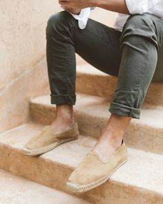 Espadrilles Outfit Men, Alpargatas Outfit, Toms Outfits, Espadrilles Outfit, Mens Summer Shoes, Men Suede, Perfect Partner, Leather Espadrilles, Mens Fashion Casual Outfits