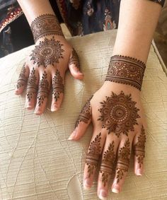 Mehandi Design So Simple Mehndi Design, One Flower Mehndi Design, One Flower Mehendi Design, Bridal Tikki Mehndi Designs, Mehndi Designs Back Hand Flower, Half Mehendi Designs, Flower Henna Designs Hands, Back Hand Mehndi Designs Flower, Flowers Mehndi Design Simple