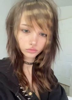 i want this hair Alt Hair, Scene Girl, Hair Tint, Hair Appointment, Scene Girls, Hair Stylist Life, Dye My Hair, Short Hair Haircuts