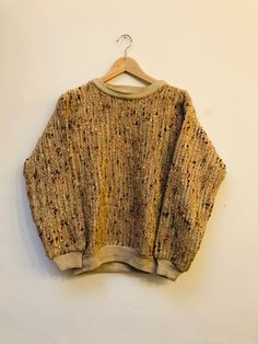 Please notice since we are a very small shop it's not possible for us to accept returns 🌼 Vintage Pullover  Wool Mix Große/ Size for men: S Oversized for Women ( Fits for Size S-M) Länge/ Length: 60cm length from Armpit to Armpit: 52cm comfy and ready to wear ! Condition : good vintage condition * We check our clothes before we send them to you 🌼 * Feel free to write us if You have any questions 🌼 *Please always check measurements before buying * If something went wrong and you are not happy Pull Vintage, Vintage Pullover, Vintage Pullovers, Something Went Wrong, Not Happy, Small Shop, Sweater Outfits, Ready To Wear, How Are You Feeling