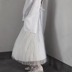 Casual White Pleated Double Layer Design Double Side Skirt Materials used:blendedMeasurement:One size length 80cm / 31.2"Waist elastic from 62cm / 24.18" to 102cm/ 39.78" White Tiered Maxi Skirt For Spring, Off White Tiered Skirt For Spring, White Voluminous Tiered Maxi Skirt, Spring Off White Tiered Skirt, Spring Off-white Tiered Skirt, Spring White Lined Maxi Skirt, Spring White Voluminous Maxi Skirt, White Lined Long Skirt, White Relaxed Fit Tiered Maxi Skirt