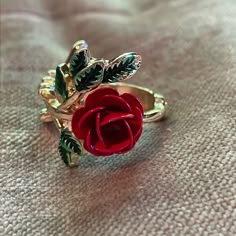 Rose Ring Size 7 Gold Ring In Size 7 With Red Rose Vine Brand New Martini Outfit, Red Rose Ring, Rose Vine, Rose Vines, Rose Ring, Rose Jewelry, Leaf Ring, Disney Jewelry, Ruby Rose