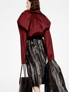 Nina Ricci Pre-Fall 2016 Fashion Show Silhouette Mode, 1950 Style, Pre Fall Fashion, 1950 Fashion, Pre Fall 2016, Fashion Silhouette, Fall Fashion 2016, Winter Inspiration, Fashion 2016