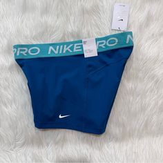 Tight/Compression Fit Teal Blue Green Color Waistband On Xl Is Approximately 17 Inches Across When Laying Flat And 18.5 Inches On The Xxl Inseam Is Approximately 3 Inches Ynf 14844, 14759 (Xl) Ynf 14767, 14768 (Xxl) Volleyball Wishlist, Bummy Fits, Teal Clothes, Army Green Nikes, White Nike Pros, Teal Outfits, Nike Clothes, Nike Shorts Women