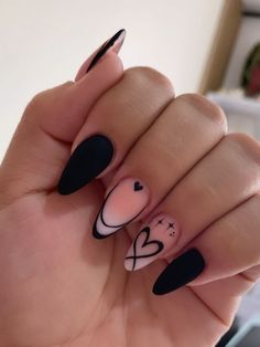 Black Almond Nails With Design, Short Nail Designs Fall 2024, Almond Nails Designs Black, Black Almond Nails Designs, Aesthetic Short Nails, Short Almond Nail Designs, Aesthetics Nails, Black Almond Nails, Black And White Nail