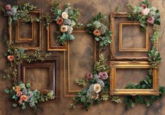 Vintage Picture Frames With Floral Decor Backdrop - Gatsby Backdrop Picture Frames With Greenery, Empty Picture Frames On The Wall, Floral Decor Backdrop, Flowers Birthday Party, Frames Flowers, Wildflower Decor, Empty Picture Frames, Photobooth Backdrop, Frame Flowers