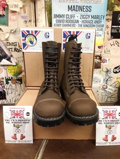 These are Grinders Made in England.  We sell these exclusively as the English made Grinders is our store product.  These 10 hole boots are finished in a fine Mountain bear leather. Very strong with a Grizzly finish. These will last many a year. The sole unit is cushioned and it has a stitched steel toe cap These are a UK size 8, European 42, mens USA 9 Rugged Vintage Brown Boots With Goodyear Welt, Vintage Brown Rugged Leather Boots, Vintage Brown Adventure Boots, Rugged Vintage Brown Lace-up Boots, Ziggy Marley, Bear Leather, Colin Baker, Gabor Chelsea Boots Marron 38.5, Mens Shoes Boots