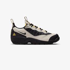 Nike ACG Air Mada - Do9332-001 - SNS Sneaker Stores, Best Sneakers, Saucony Sneaker, Air Jordan Sneaker, Sneakers Nike, Textiles, Nike