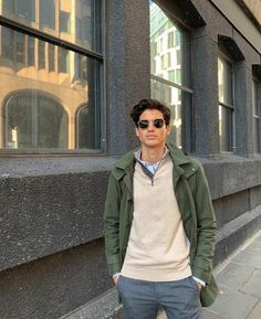 Preppy Style Guys, Mens Spring Work Outfits, Mens Fashion Old Money, Mens Old Money Fashion, Rich Boy Outfits, Parisian Style Winter, Prep Boys, Aesthetic Outfits Men, Spring Outfits Men