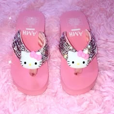 Hello Kitty Shoes, Glitter Fashion, Victoria Secret Outfits, Dr Shoes, Custom Bling, Powerpuff Girl, Hello Kitty Accessories, Platform Flip Flops, Shoes For Summer