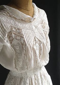 Rose Lace & Pin Tucks Lace Ideas, Dimensional Embroidery, Ideas For Sewing, Sewing Dress, Trendy Sewing, Victorian Clothing