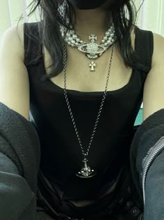 Westwood Outfit, Vivienne Westwood Outfit, Viviane Westwood, Nana Osaki, Necklace Outfit, Mode Inspo, 가을 패션, Fairy Grunge