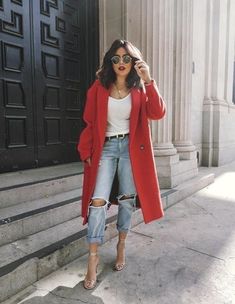 Fall Fashion Coats, Summertime Outfits, Mode Tips, Chique Outfits, 90's Fashion, Bohol, Red Coat, Inspired Outfits