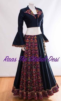 Lehenga Top, Choli Blouse Design, Choli Blouse, Skirt And Jacket, Lehnga Dress, Sari Dress, Choli Designs, Desi Style