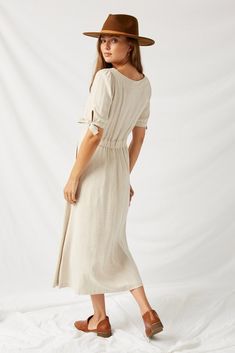 Women's Long Sleeve Linen Button Down Midi Dress | Boho Clothing – Sophie & Hailee Oatmeal Dress Outfit, Linen Dress Long Sleeve, Off White Midi Dress, Mom Bod Outfits Summer, Linen Dress With Sleeves, Linen Dress Sewing Patterns, Modest Linen Dress, Flowy Outfits, Cream Linen Dress