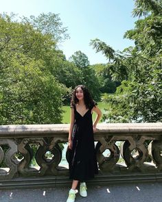 New York Summer, Dresses Flowy, Instagram Inspo, Flowy Dress, Central Park, Midi Dresses, Summer Outfit, Summer Outfits, Midi Dress