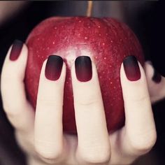 Nail Art Matte, Matte Nail Art, Nagellack Trends, Classy Nail Designs, Burgundy Nails, Fall Inspiration, Red Nail, Classy Nails, Artificial Nails